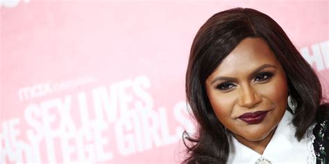 Mindy Kaling Talks The Sex Lives Of College Girls Popsugar Entertainment