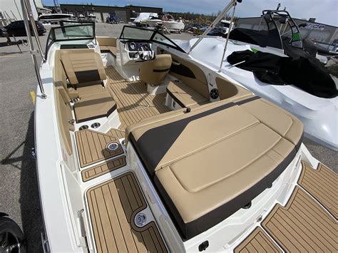 New 2020 Sea Ray Spx 210 Boat In Bracebridge Serx1640 Pride Marine Group