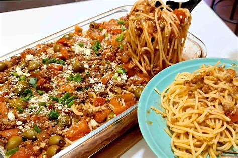 Macarronada à bolonhesa deliciosa para servir no almoço de domingo