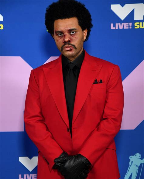 The Weeknd on the VMAs red carpet. : r/TheWeeknd