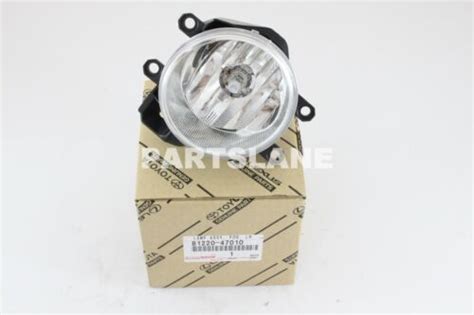 81220 47010 Toyota OEM Genuine LAMP ASSY FOG LH EBay