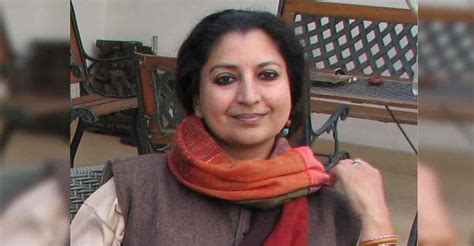 Geetanjali Shree Wins International Booker Prize For First Hindi Novel