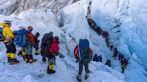 Everest El Glaciar Del Collado Sur Perdi Metros De Espesor Durante