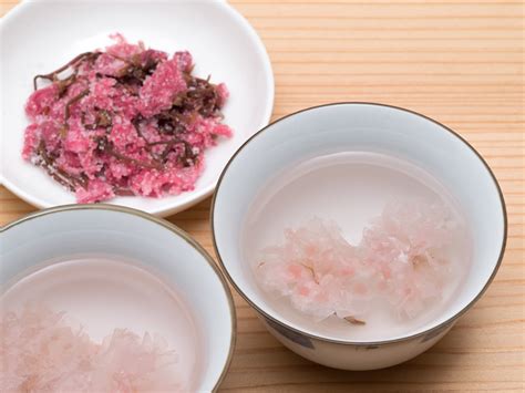 How Japanese Cherry Blossom Is Used In Food What Its Tastes Like And