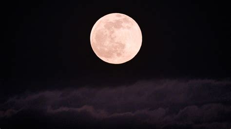 See Aprils Full Pink Moon This Wednesday Night Cnn