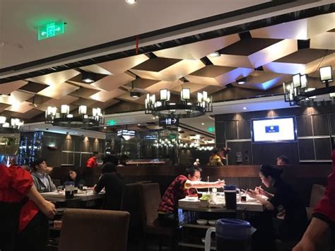 Amazing Service And Good Quality Food Review Of Haidilao Hot Pot Diyi Shopping Mall