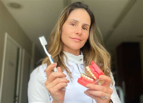 Odontologia E O Curso Da Puc Minas Fernanda Aroeira