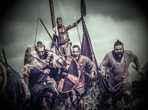 Викинги - безжалостные воины и искусные мореплаватели.