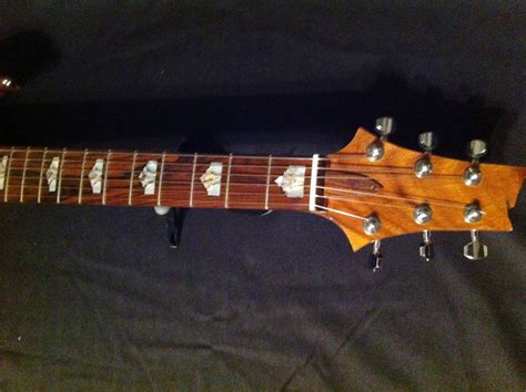 Jim's page: Carved Walnut Guitar