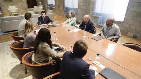 Aragonès lleva a inicios del 2024 la mesa de partidos para atraer al