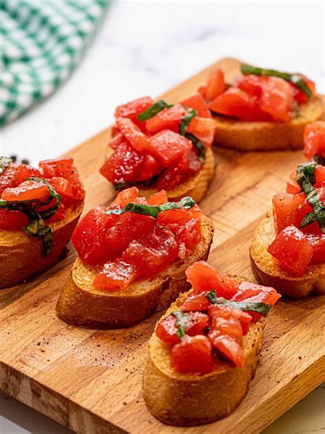 Made With Fresh Ripe Tomatoes Basil And Toasted Bread This Easy