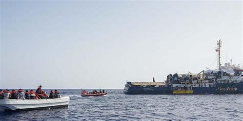 Sea Watch Migranten Nach Sizilien Schweiz Ausland