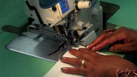 How To Use The Overlock Machine Youtube