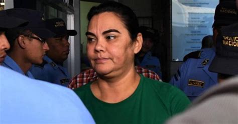 Condenan a 14 años de cárcel a Rosa Elena Bonilla ex primera dama de