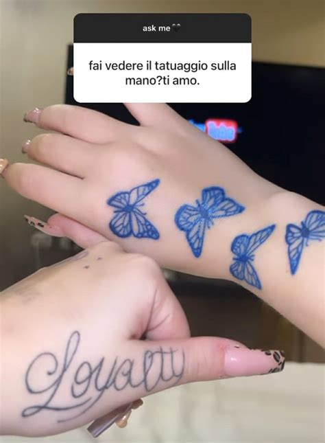 Pin Di Giada Medioli Su Tatuaggi Idee Per Tatuaggi Tatuaggi Bozze