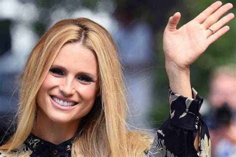 Michelle Hunziker Compie Gli Anni Il Dr Carollo Non Si Risparmia