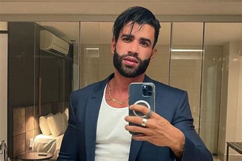 Gusttavo Lima é processado por divulgar telefone em música entenda