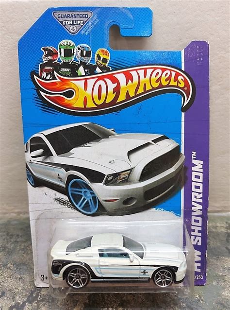 10 FORD SHELBY GT500 SUPERSNAKE Hot Wheels 2013 HW Showroom Series