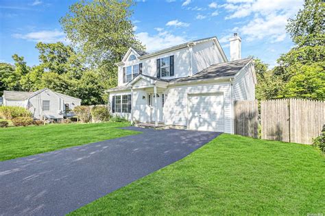 183 Park Drive Mastic Beach Ny 11951 See Est Value Schools And More