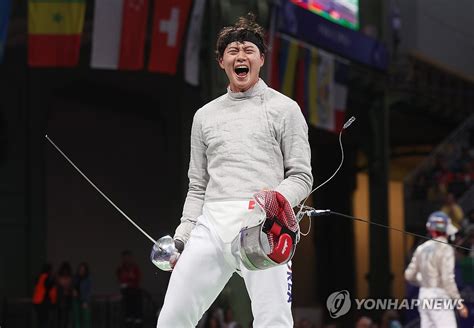 펜싱 오상욱 한국 남자 사브르 첫 개인전 결승행은메달 확보 한국경제