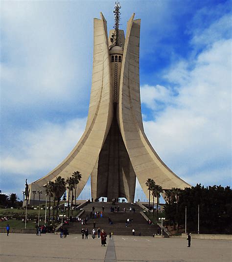 Alger : 20 lieux touristiques à parcourir en Algérie | Oil painting ...