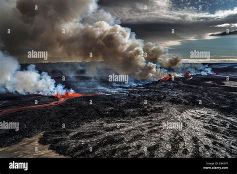 Volcano Eruption At The Holuhraun Fissure Near The Bardarbunga Volcano