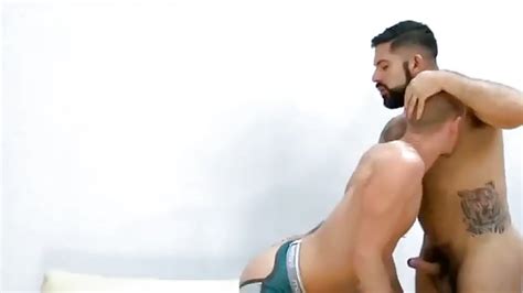 Brawny Hunk Ass Fucking A Wild Guy Gayfuror