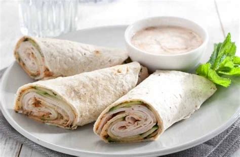 Wrap Met Kip En Yoghurt Knoflooksaus Newfysic