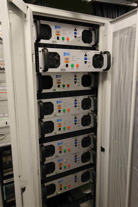 Berlin State Opera Cabinet With Dual Ballasts Power Gems