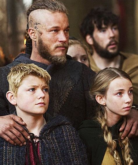 Ragnar And His Sons 1x08 Sacrifice Ragnar Lothbrok Vikings Lagertha Ragnar Lothbrook King