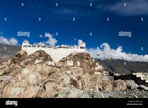 Hindu Kush Hi Res Stock Photography And Images Alamy