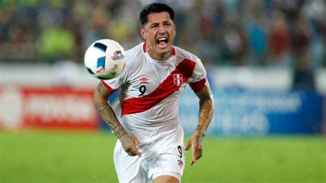 Gianluca Lapadula Las Mejores Fotos De Su Llegada A Lima Selección