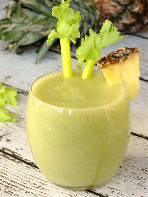 Pineapple Celery Smoothie - Yummy Addiction