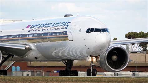 12 BOEING Takeoff And Landings At Melbourne Airport 717 I 737 I 747F