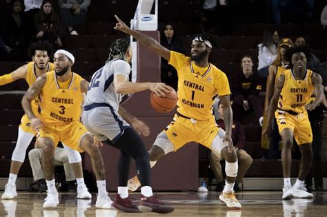 Central Michigan Life - CMU men's basketball falls to Tulsa