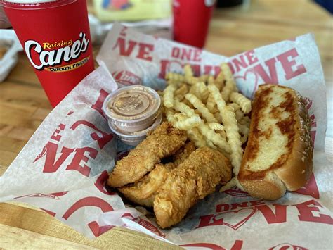 Cts First Raising Canes Restaurant Sets February Opening Date R