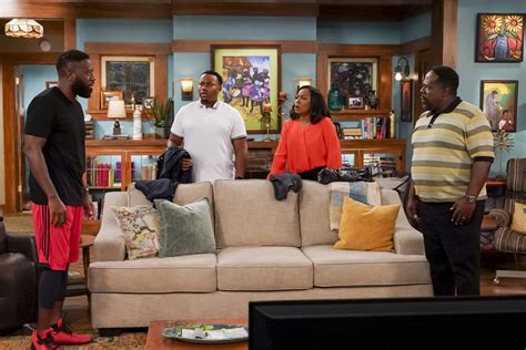 The Neighborhood On Cbs Cancelled Season Four Release Date Canceled Renewed Tv Shows