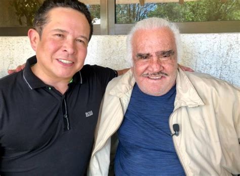 El Último Rey así revivieron la polémica del hígado gay de Vicente Fernández en la serie