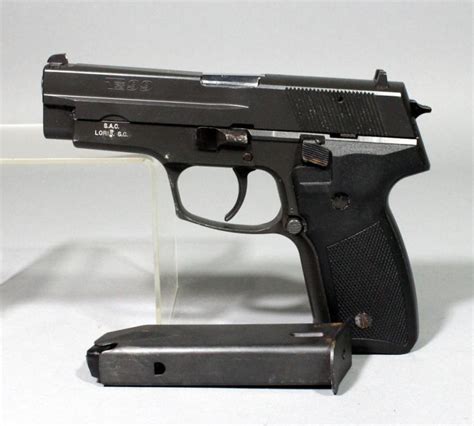 Tressitu Rsa South African Tz99 Pistol 9mm Sn T002791 2 15 Rd Mags