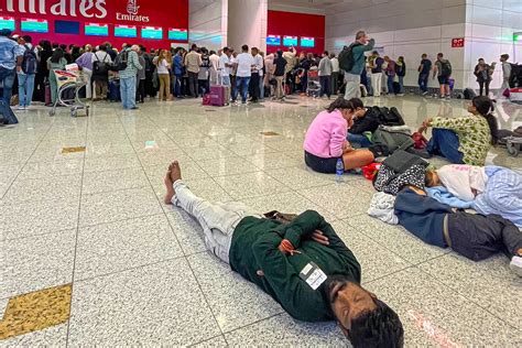 Dubai Aiport S Dystopian Chaos After Unprecedented Storms