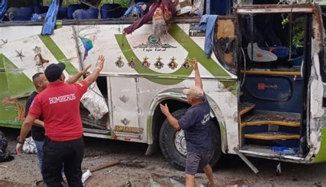 El Accidente De Un Bus De Pasajeros Enluta A Manabí