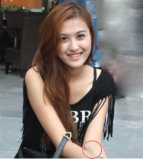 Những hot girl Hà Thành nghiện xăm hình nhất