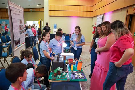 Crian As S O Protagonistas Em Feira De Ci Ncias Dedicada Ao P Blico