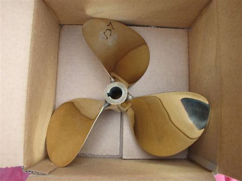 Sell 12 X 16 Michigan Wheel Bronze Right Hand Inboard Propeller 1