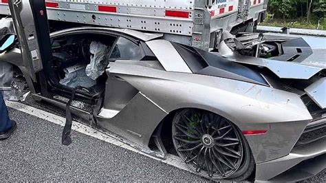 Incidente Macchina Della Polizia Lamborghini