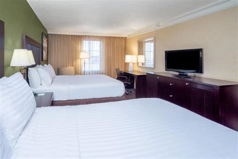 Holiday Inn Baltimore-Inner Harbor in Baltimore (MD) - Room Deals ...