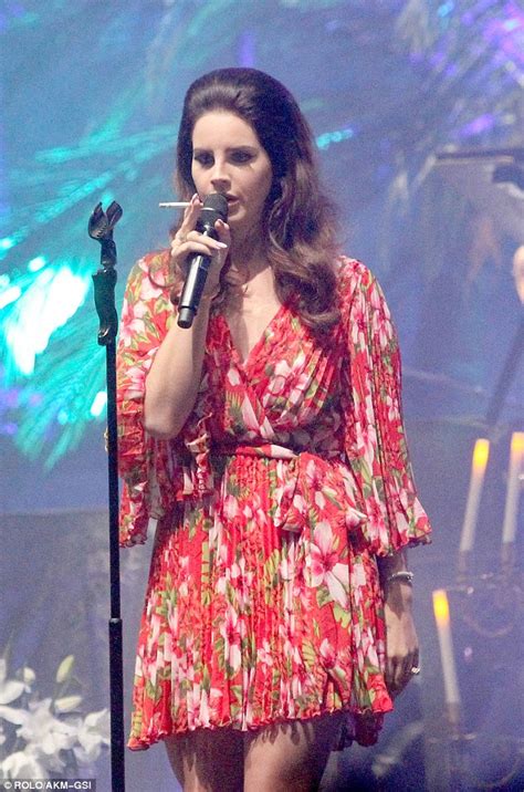 Lana Del Rey Puffs On Cigarette At Her Hollywood Forever Cemetery