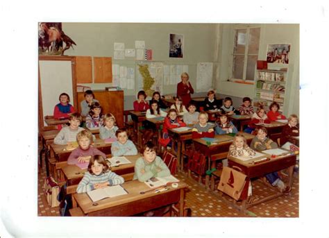 Photo De Classe CM1 1982 1983 De 1982 Ecole Primaire Brix Copains