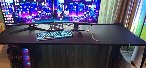 Secretlab MAGNUS Metal Desk | Secretlab SG