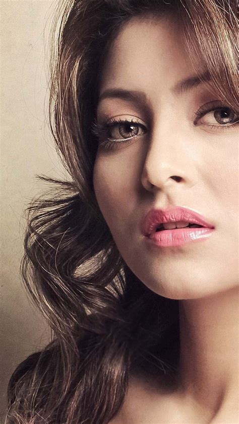 Urvashi Rautela Mobile UHD Wallpapers - Wallpaper Cave